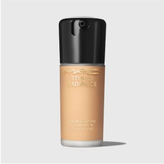 Studio Radiance Serum-powered™