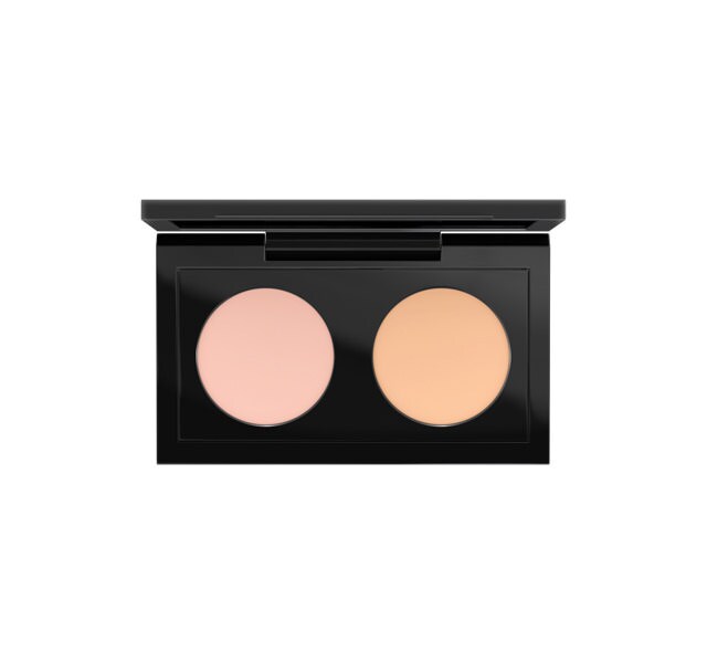 Paleta de Corretivos MAC Studio Finish com FPS 35 Paleta de Corretivos MAC Studio Finish com FPS 35